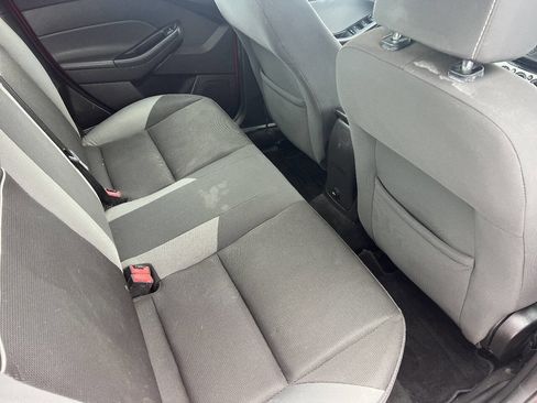 Used 2014 Ford Focus SE image 11