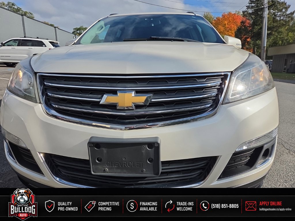 Used 2015 Chevrolet Traverse LT w/ Style and Technology Package AWD/4WD image 2