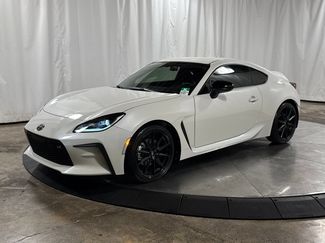 Used 2025 Toyota GR86 Premium w/ ALL Weather Mat Package (TMS) RWD video 1