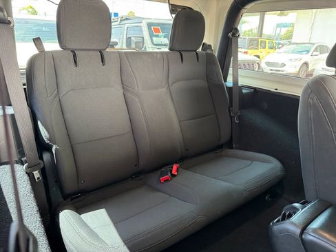 Used 2021 Jeep Wrangler Sport S AWD/4WD image 19