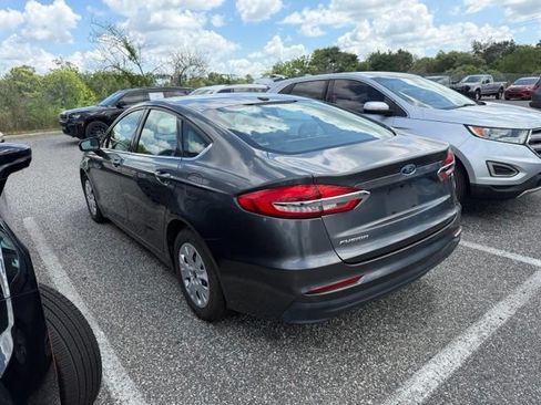 Used 2019 Ford Fusion S FWD image 9