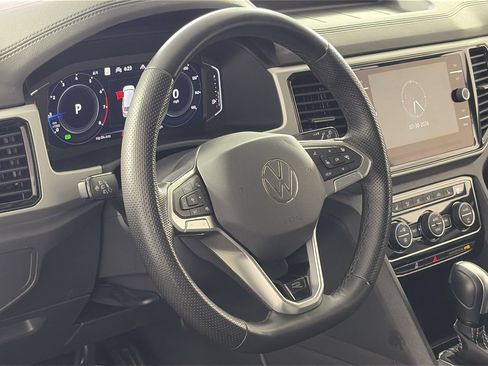 Used 2023 Volkswagen Atlas SEL R-Line AWD/4WD image 13