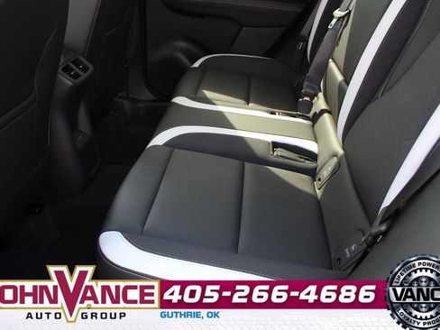 Used 2025 Buick Envision Sport Touring image 22