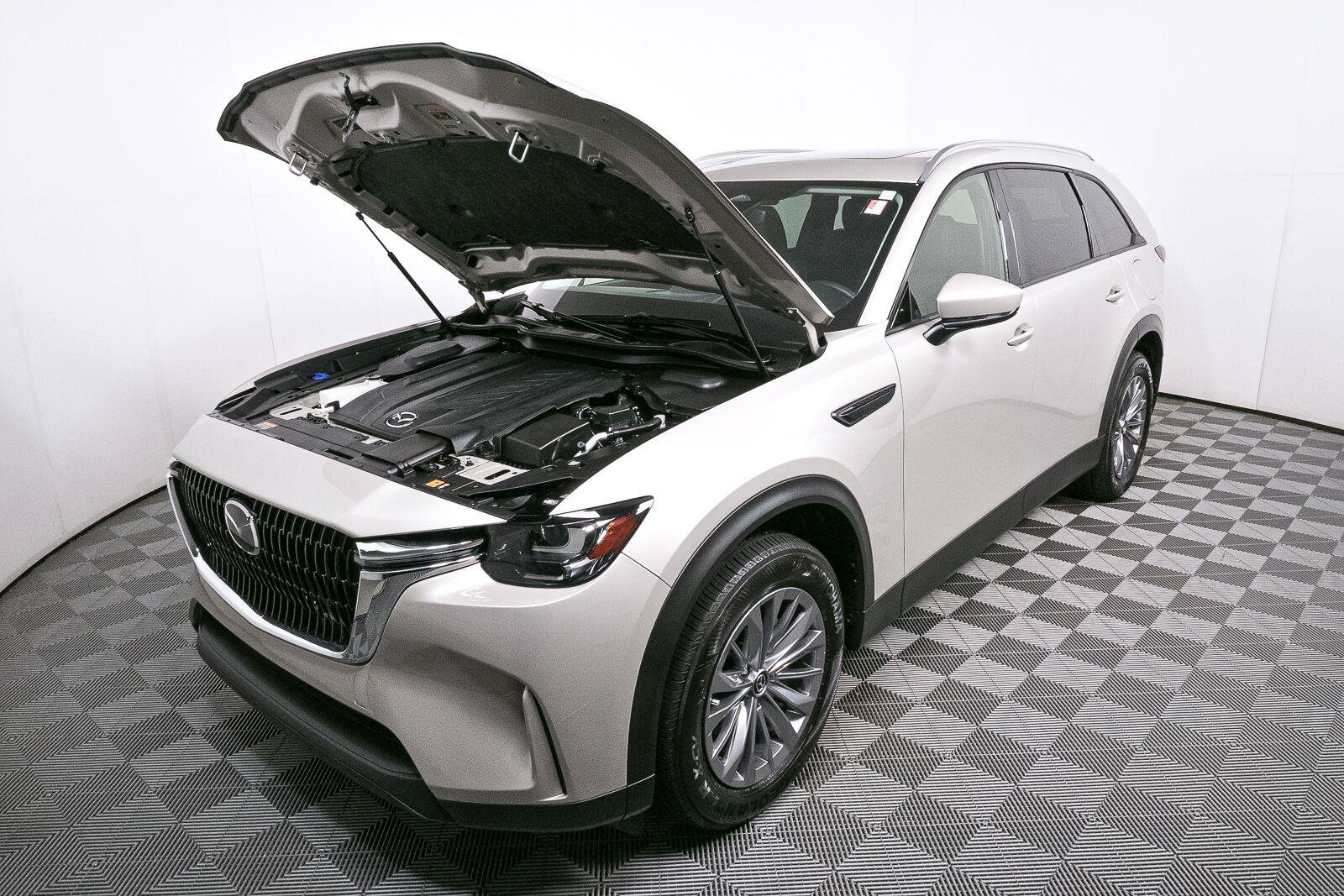 Used 2024 MAZDA CX-90 3.3 Turbo w/ Preferred Plus AWD/4WD image 34