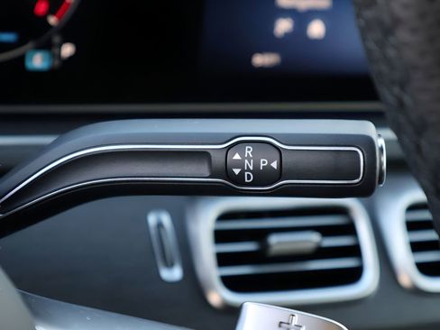 New 2026 Mercedes-Benz GLS 450 4MATIC image 34