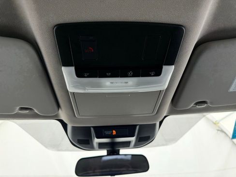 Used 2025 Nissan Rogue SV image 39