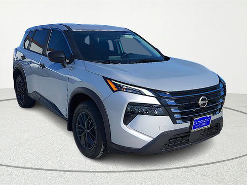 Certified 2025 Nissan Rogue S image 1