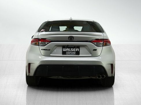 Used 2025 Toyota Corolla SE image 4
