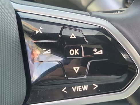 Used 2022 Volkswagen ID.4 Pro S w/ Gradient Package image 9