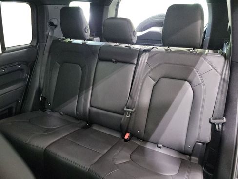 New 2025 Land Rover Defender 110 S image 22