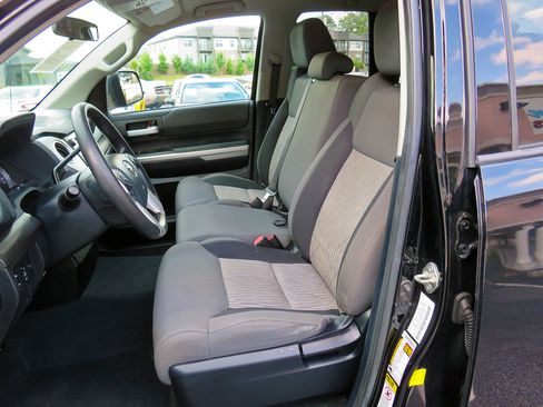 Used 2014 Toyota Tundra SR5 image 12