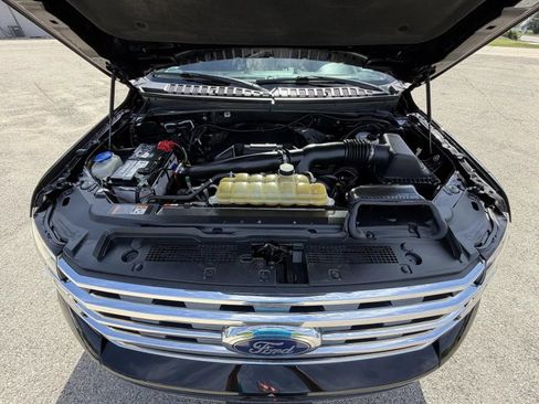 Used 2018 Ford Expedition Max XLT w/ Equipment Group 202A AWD/4WD image 24