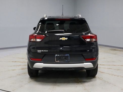 Used 2025 Chevrolet TrailBlazer LT AWD/4WD image 9