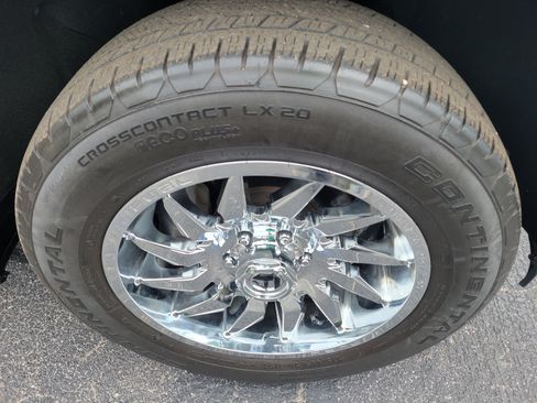 Used 2019 Chevrolet Silverado 1500 RST AWD/4WD image 43