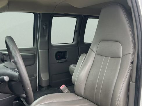 Used 2013 Chevrolet Express 3500 LS RWD image 14