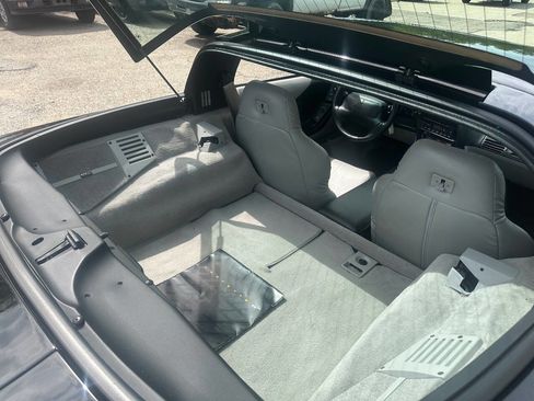 Used 1995 Chevrolet Corvette Coupe RWD image 17