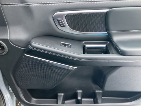 Used 2025 Ford Expedition Max Platinum w/ Stealth Performance Package image 28