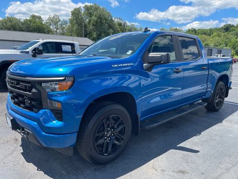 Used 2023 Chevrolet Silverado 1500 Custom w/ LPO, Dark Essentials Package AWD/4WD image 2