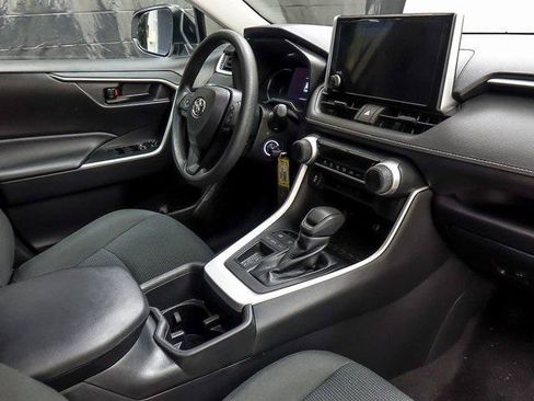 Certified 2023 Toyota RAV4 LE FWD image 27