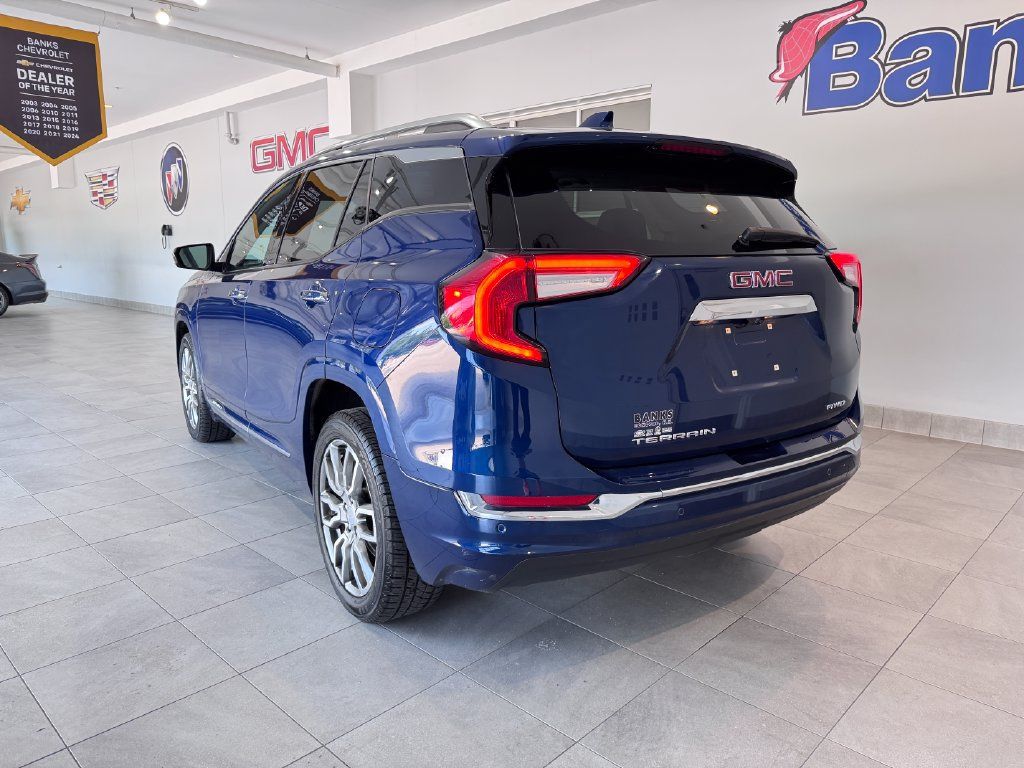 Certified 2023 GMC Terrain Denali w/ Denali Premium Package AWD/4WD image 5