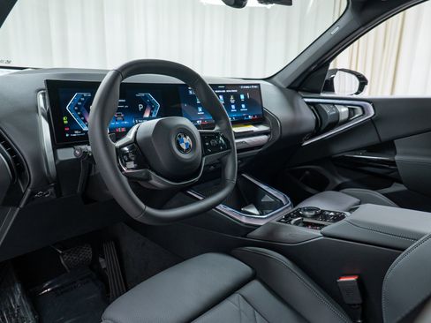 New 2026 BMW X3 xDrive30 w/ Premium Package image 12