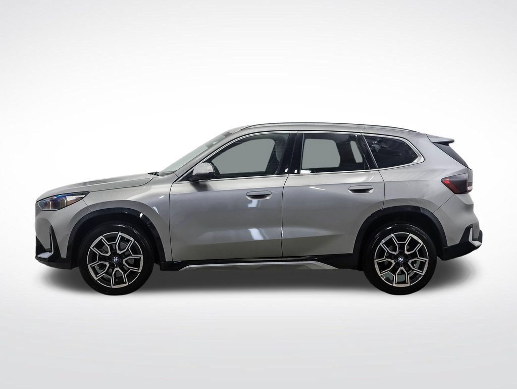 Certified 2023 BMW X1 xDrive28i w/ Premium Package AWD/4WD image 2