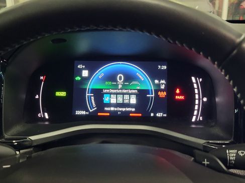 Certified 2025 Toyota Camry SE image 23