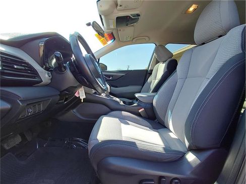 Used 2022 Subaru Outback Premium image 13