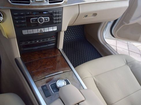 Used 2014 Mercedes-Benz E 350 4MATIC Sedan image 58
