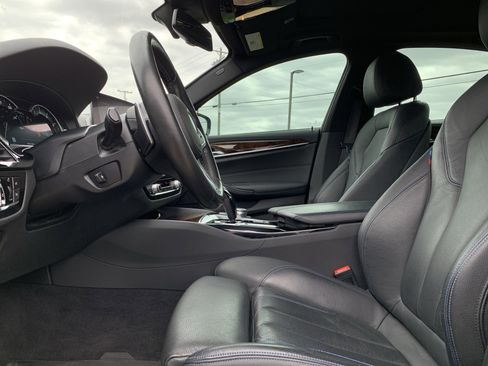 Used 2019 BMW 530i w/ M Sport Package image 16