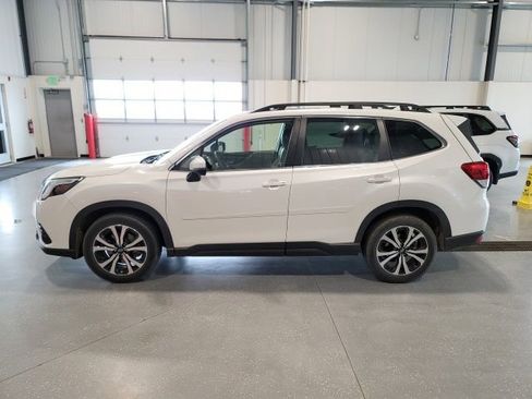 Used 2023 Subaru Forester Limited AWD/4WD image 4