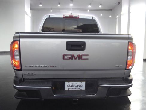 Used 2017 GMC Canyon SLT w/ Trailering Package image 9