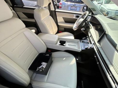 Used 2025 Hyundai Santa Fe Calligraphy AWD/4WD image 6