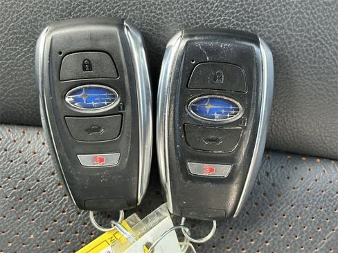 Used 2023 Subaru Crosstrek 2.5i Limited w/ Moonroof Package image 21