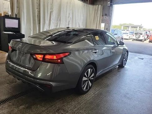 Used 2021 Nissan Altima 2.5 SL FWD image 4