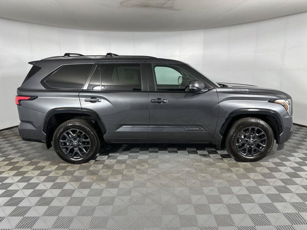 Used 2026 Toyota Sequoia Platinum AWD/4WD image 8