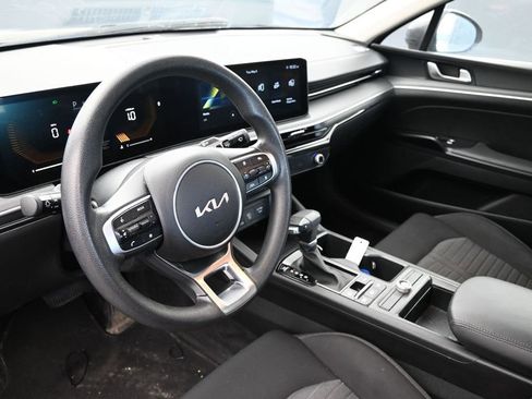 Used 2025 Kia K5 LXS FWD image 19