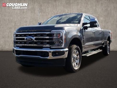 New 2026 Ford F350 Lariat w/ Chrome Package image 3