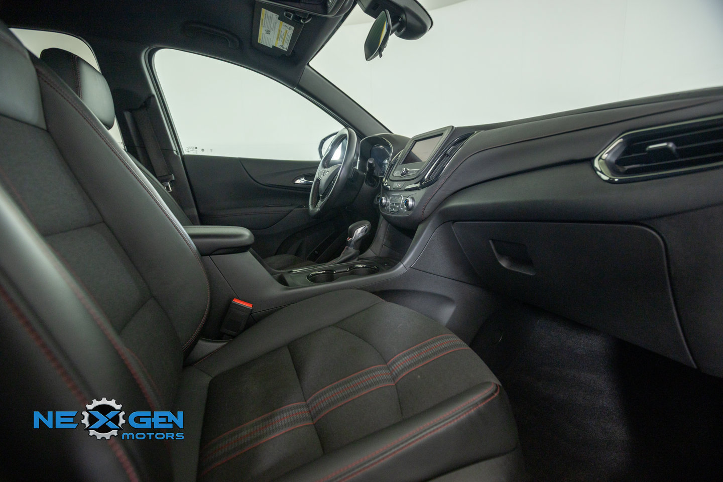 Used 2022 Chevrolet Equinox RS w/ LPO, Floor Liner Package FWD image 41