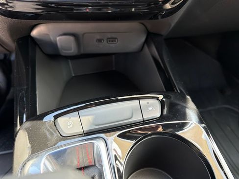 New 2026 Chevrolet Trax RS FWD image 25