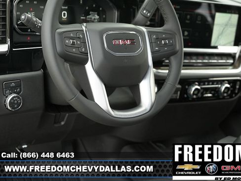 New 2025 GMC Sierra 1500 Elevation image 25