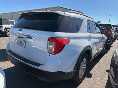 Used 2024 Ford Explorer XLT w/ Equipment Group 202A image 6