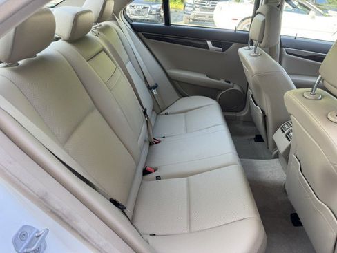 Used 2014 Mercedes-Benz C 250 Sedan image 36