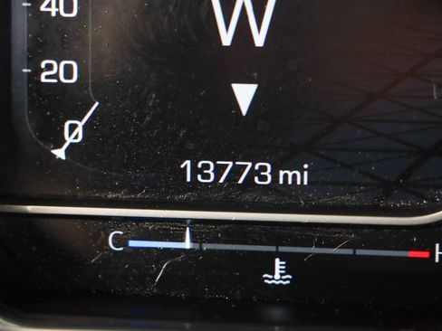 Used 2024 GMC Sierra 3500 Denali Ultimate AWD/4WD image 17