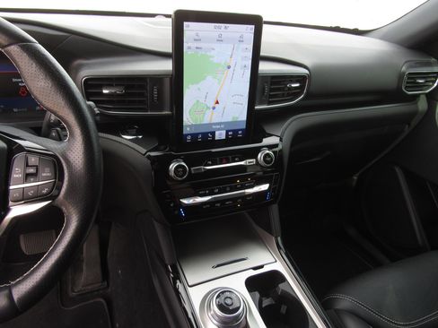 Used 2023 Ford Explorer ST w/ Equipment Group 401A image 19