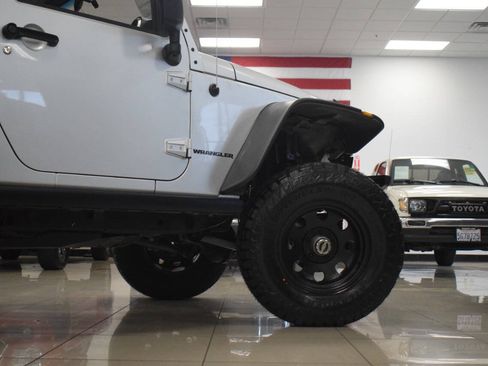 Used 2011 Jeep Wrangler Rubicon w/ Trailer Tow Group AWD/4WD image 36