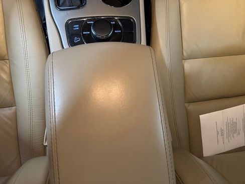 Used 2017 Jeep Grand Cherokee Limited w/ Trailer Tow Group IV AWD/4WD image 14