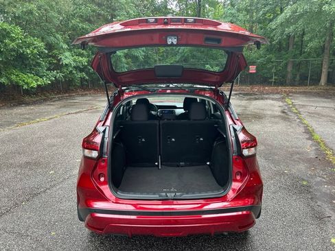 Used 2021 Nissan Kicks SV FWD image 30