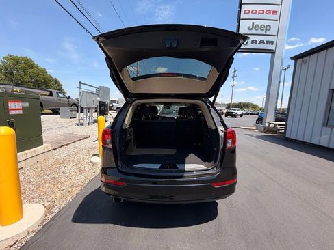 Used 2017 Buick Envision Essence AWD/4WD image 6