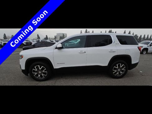 Used 2021 GMC Acadia SLE image 16